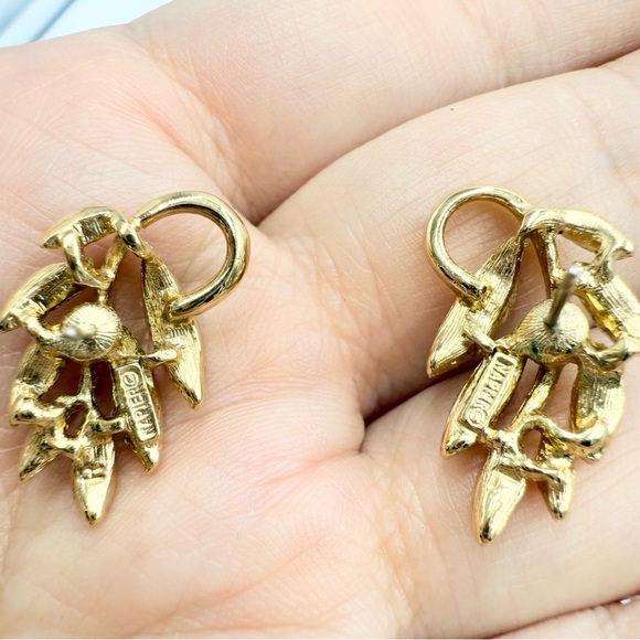 Vintage Napier Signed Gold Tone Leaf Leaves Stud Earrings - Picture 4 of 8